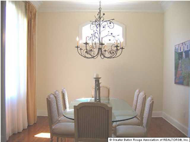 17622 Pecan Shadows Drive Baton Rouge, LA 70810 - Photo 3 of 12 Gallery Image 3