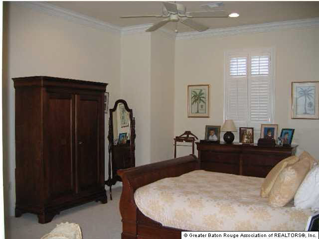 17622 Pecan Shadows Drive Baton Rouge, LA 70810 - Photo 8 of 12 Gallery Image 8