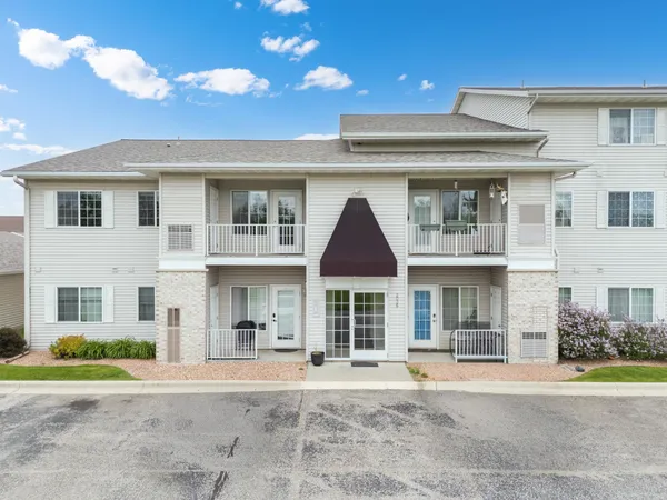 $185,000 | 2036 11th Avenue Southeast, Unit C, Rochester, MN 55904