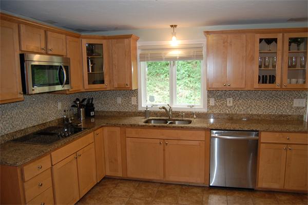 112 Robin Hill Road Chelmsford, MA 01824 - Photo 17 of 30 Gallery Image 17