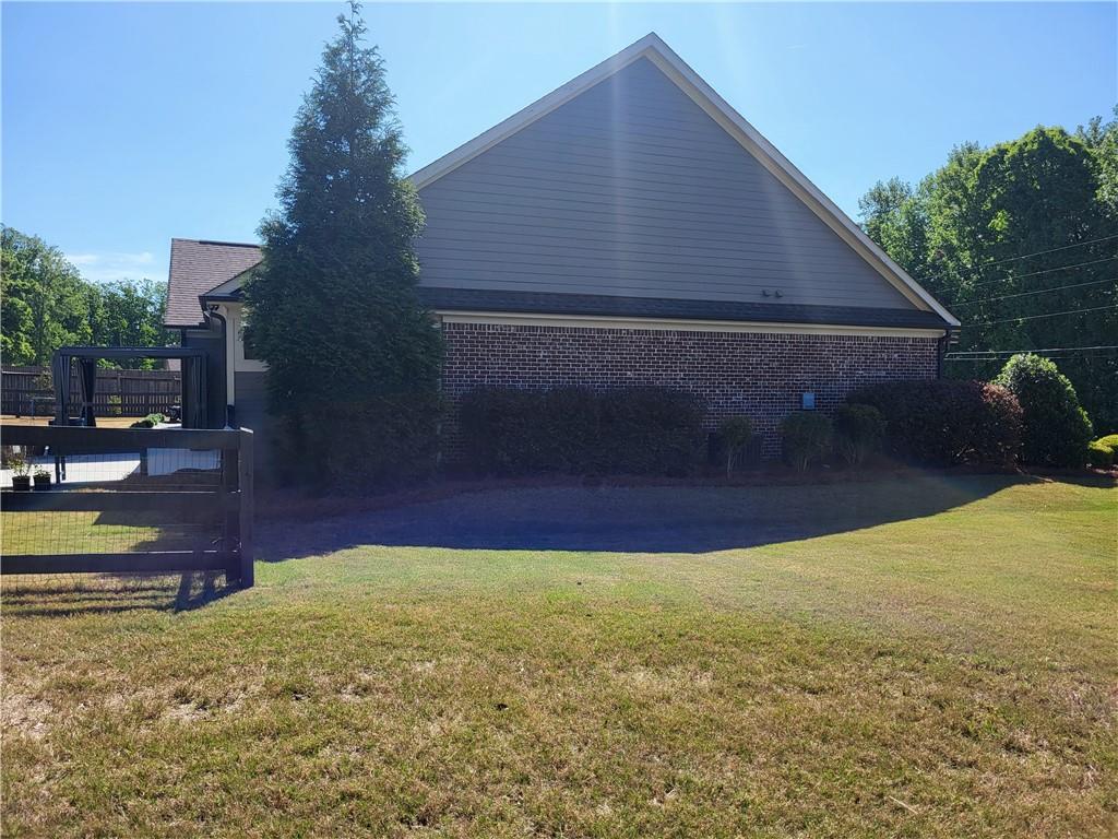 3985 Old Friendship Road Northeast Buford, GA 30519 - Photo 13 of 93