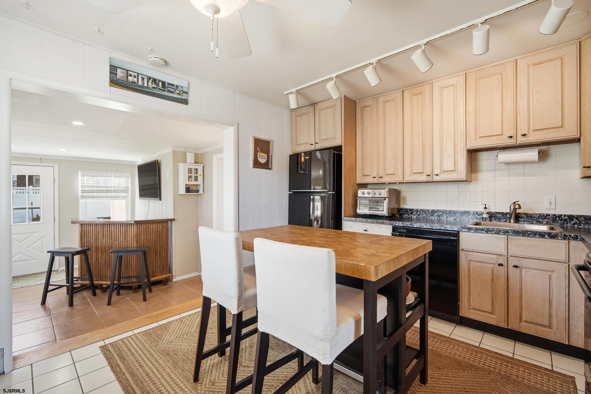 4417 Privateer Road Brigantine, NJ 08203 - Photo 7 of 25