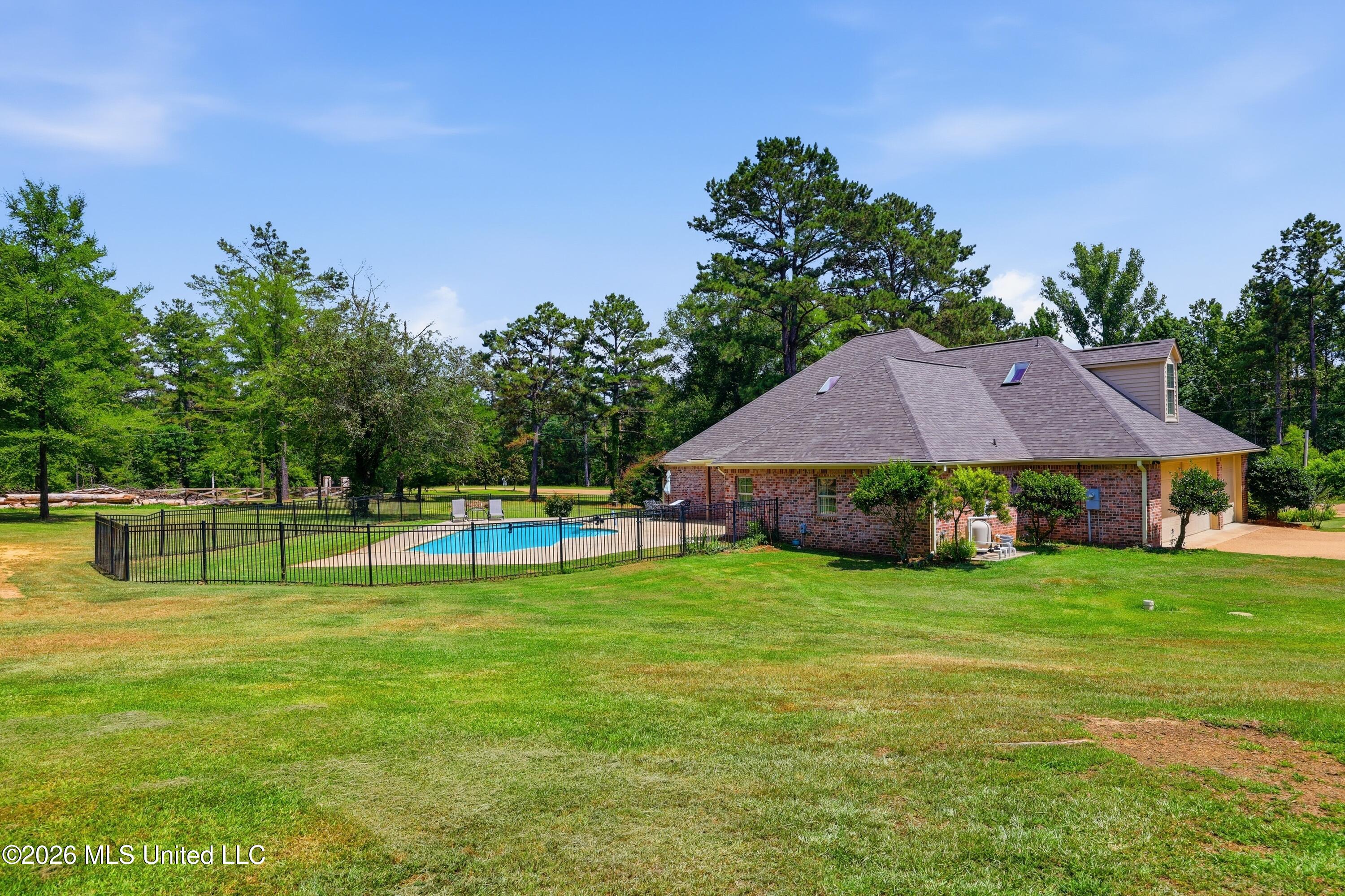 5570 Williamson Road Clinton, MS 39056 - Photo 6 of 47 47-5570 Williamson Rd _ Hometoursms.com
