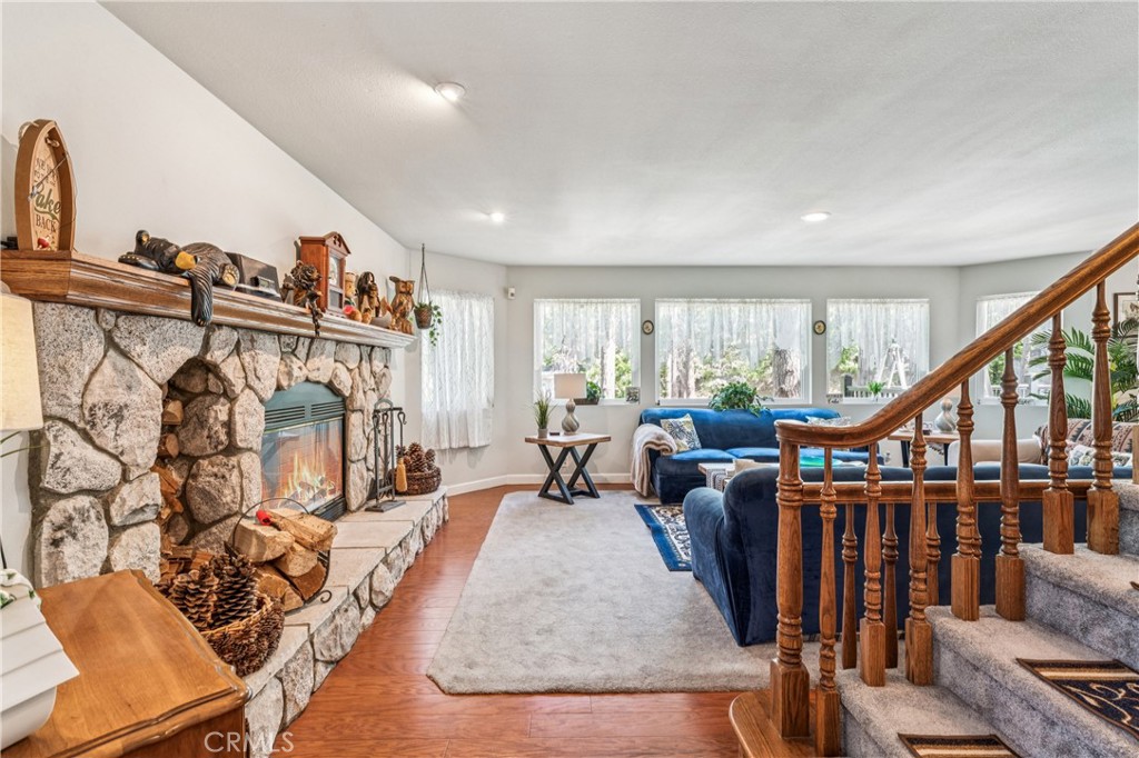 628 Grass Valley Road Lake Arrowhead, CA 92352 - Photo 4 of 64