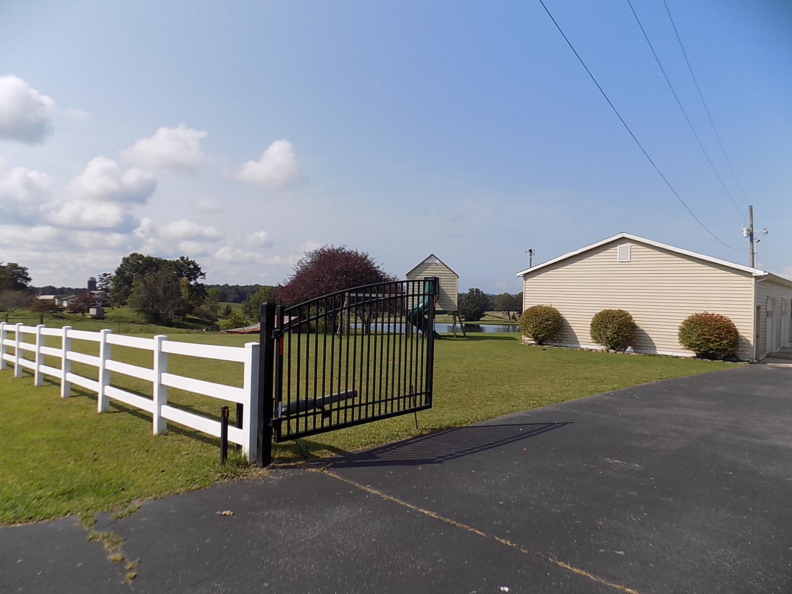 9847 Hendon Road Graysville, TN 37338 - Photo 11 of 36 DSCN0012
