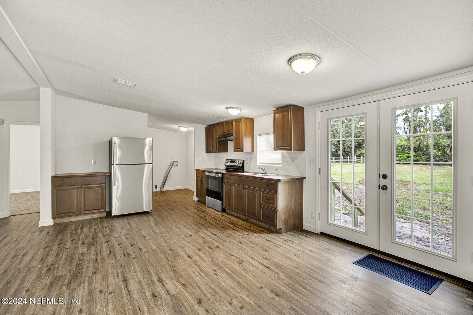9439 Old Plank Road Jacksonville, FL 32220 - Photo 7 of 19 05_IMG_0156_mls