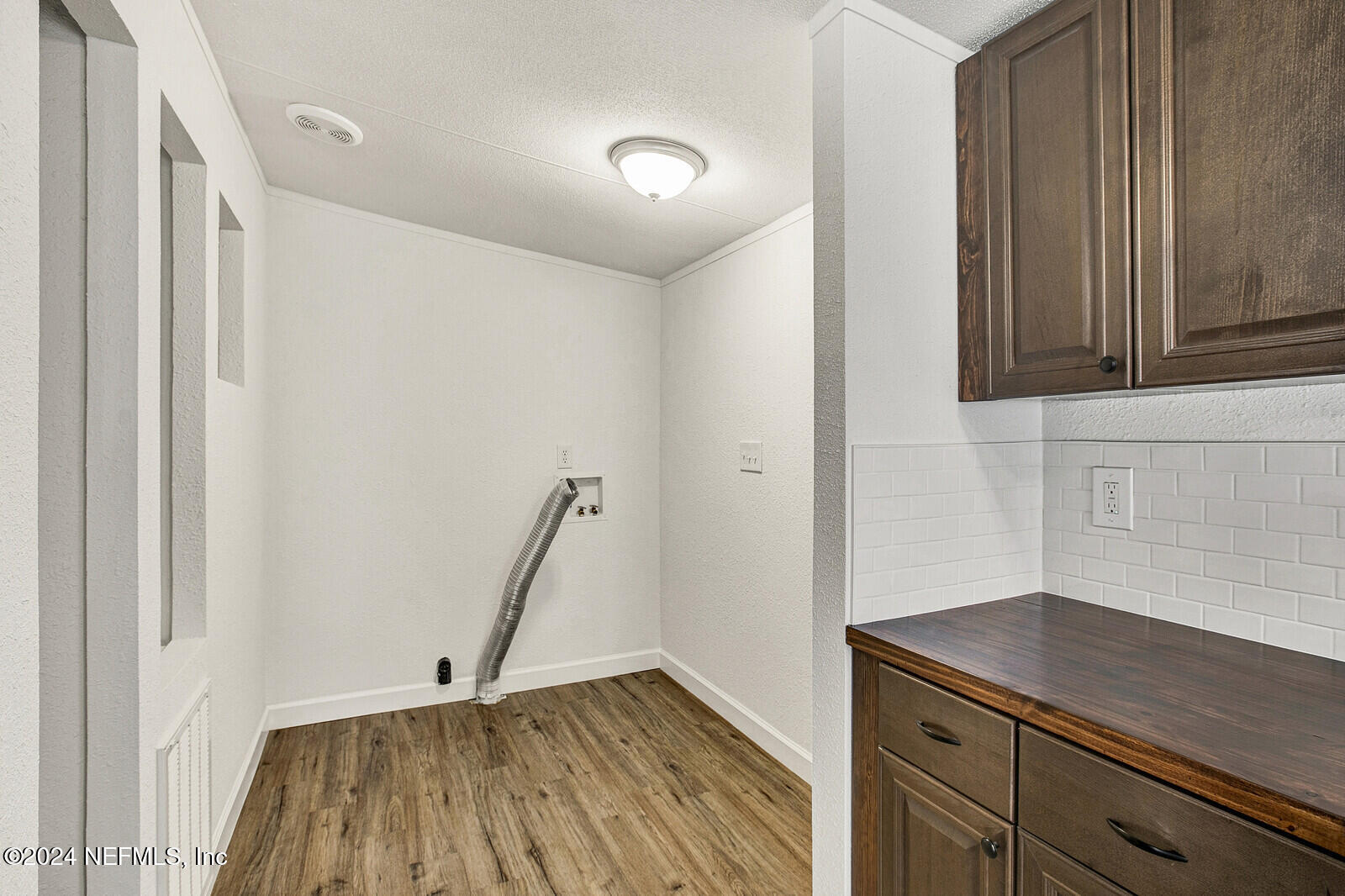 9439 Old Plank Road Jacksonville, FL 32220 - Photo 10 of 19 07_IMG_0161_mls