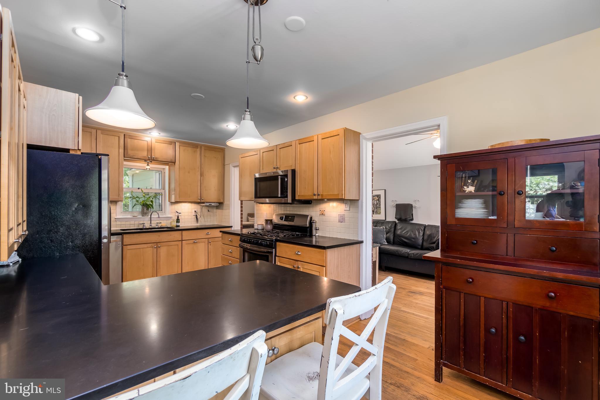 9327 Ocala Street Silver Spring, MD 20901 - Photo 7 of 40