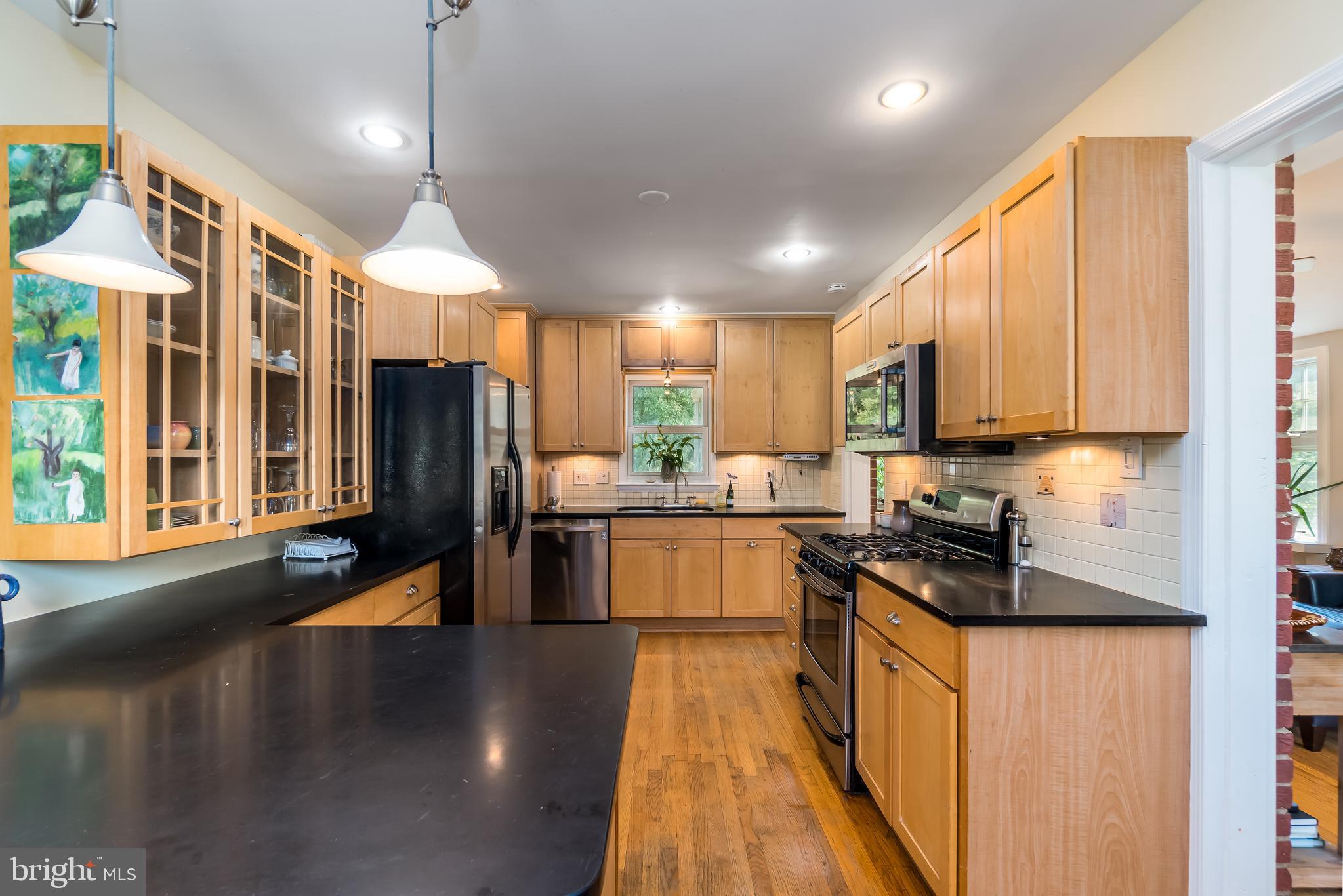 9327 Ocala Street Silver Spring, MD 20901 - Photo 8 of 40