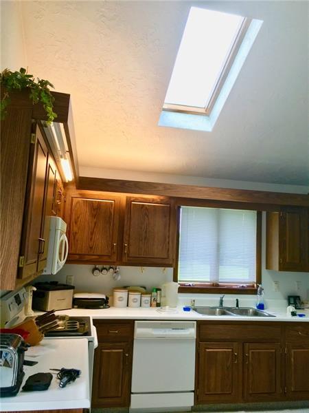281 Isle Road Butler, PA 16001 - Photo 8 of 23