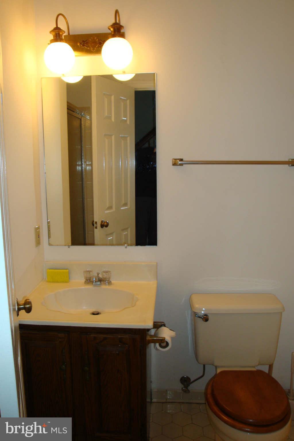 10529 Patuxent Ridge Way Laurel, MD 20723 - Photo 29 of 30 Bath