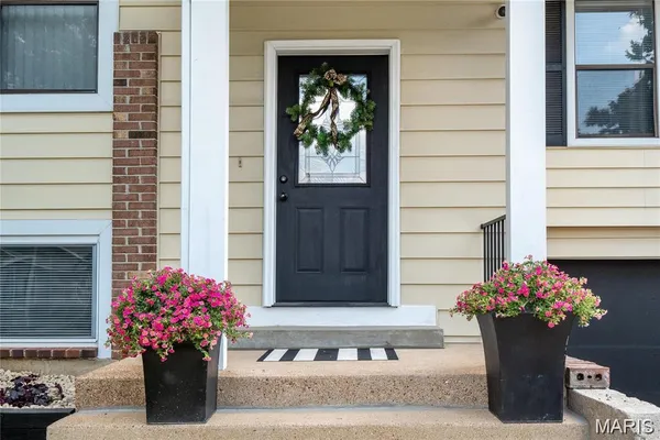 $2,800 | 2336 Hempline Court, St. Louis, MO 63129