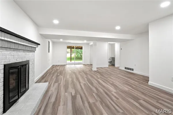 $2,800 | 2336 Hempline Court, St. Louis, MO 63129