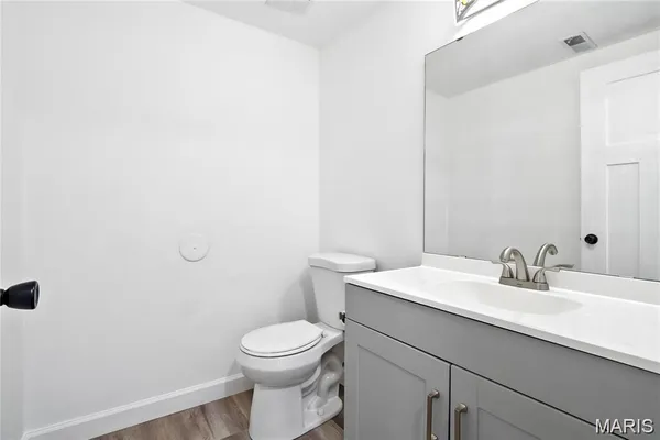 $2,800 | 2336 Hempline Court, St. Louis, MO 63129