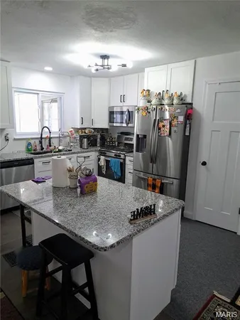 $2,800 | 2336 Hempline Court, St. Louis, MO 63129