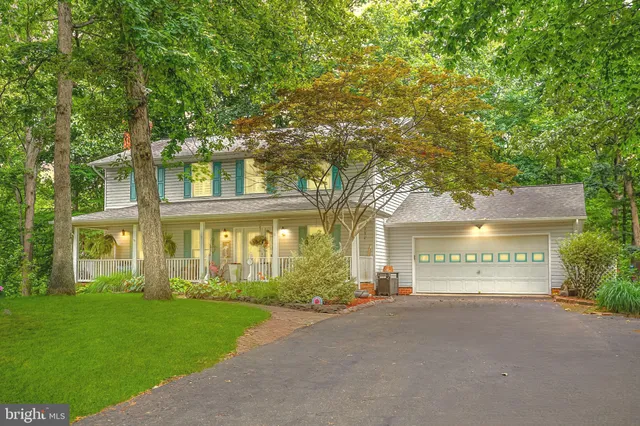 a view of a bathroom