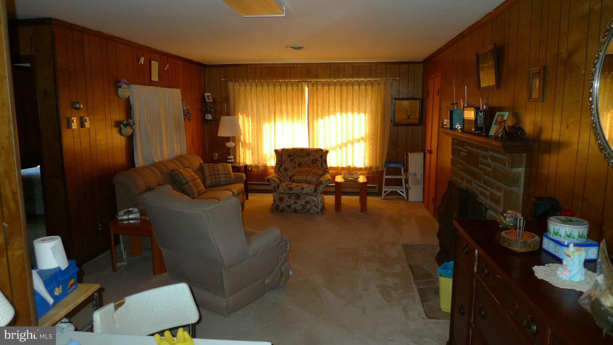5118 Rocks Road Pylesville, MD 21132 - Photo 3 of 11 Living Room