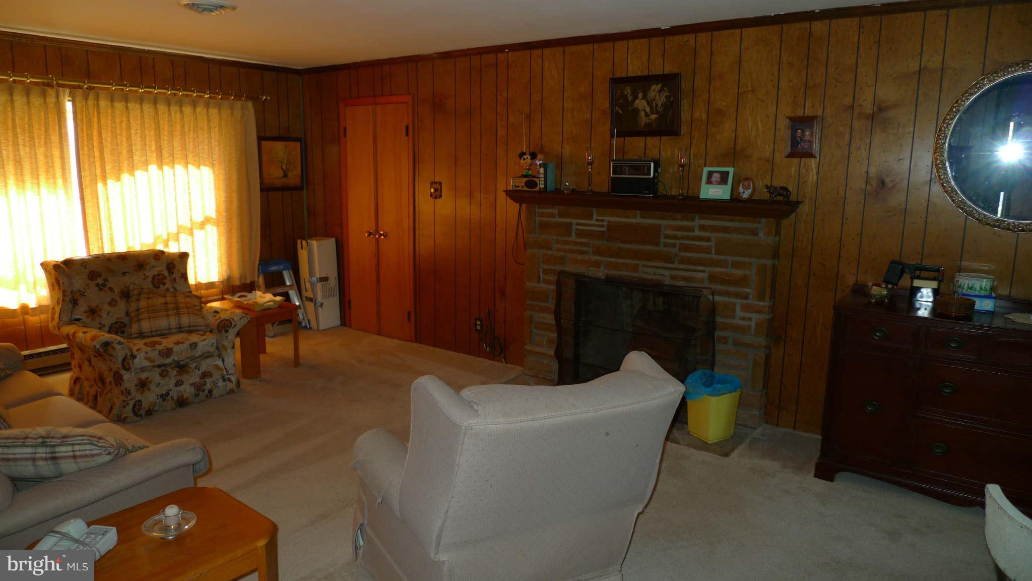 5118 Rocks Road Pylesville, MD 21132 - Photo 4 of 11 Living Room