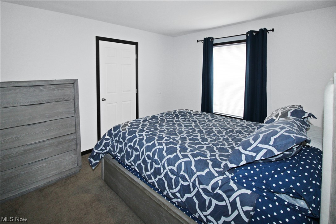 1609 Coldwater Crossing Road Lakeside Marblehead, OH 43440 - Photo 6 of 38 Bedroom featuring carpet floors