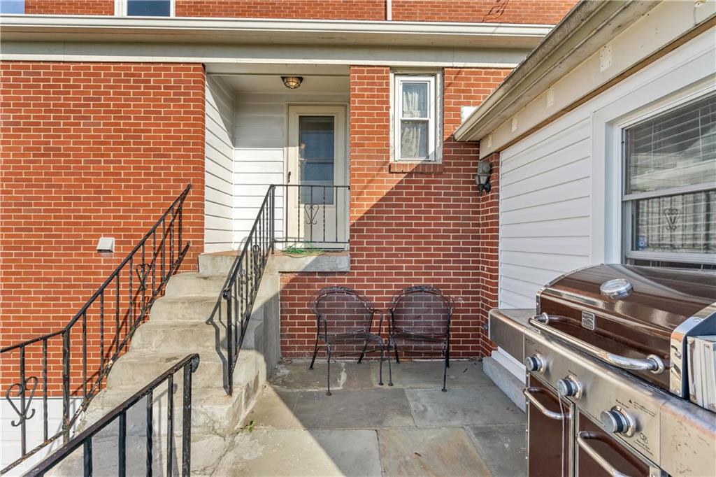 414 Hancock Avenue Vandergrift, PA 15690 - Photo 23 of 25 a view of a balcony with a sink