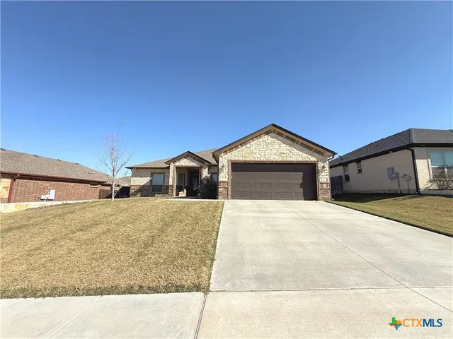a view of a house with a outdoor space