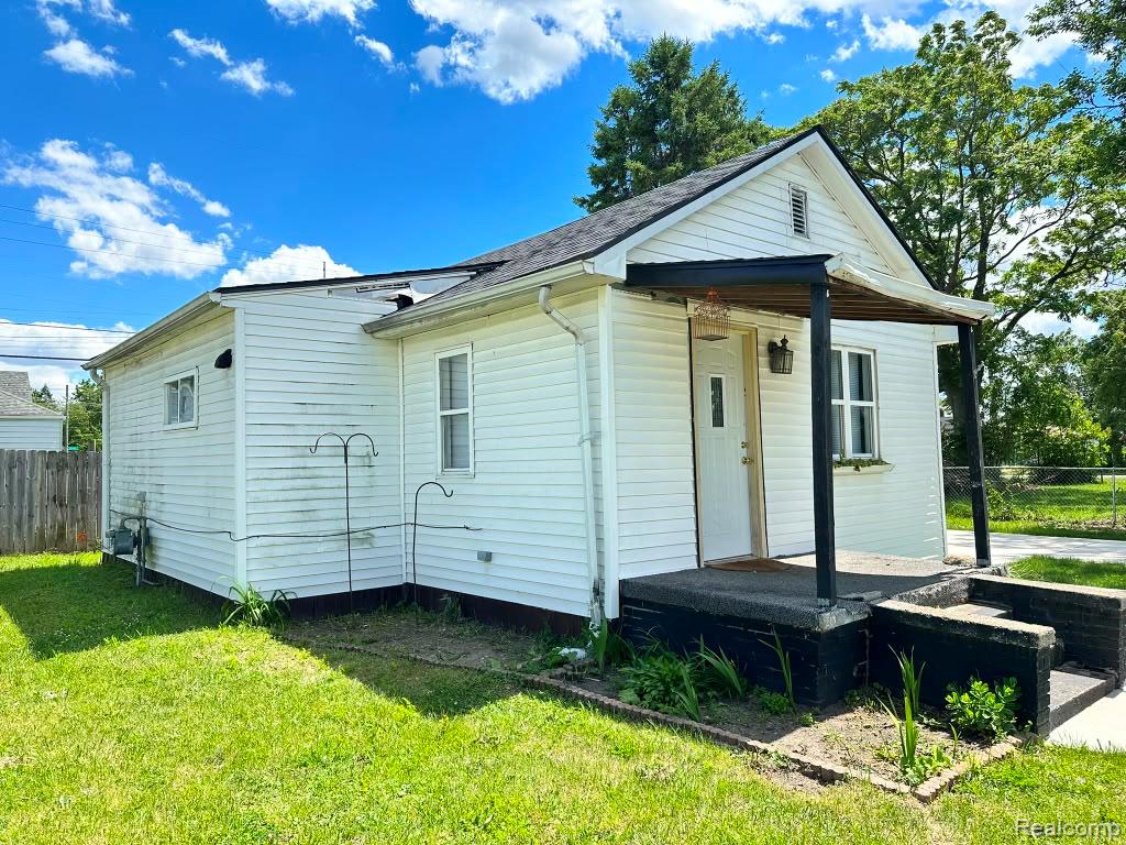 3441 Edsel Street Detroit, MI 48217 - Photo 4 of 19