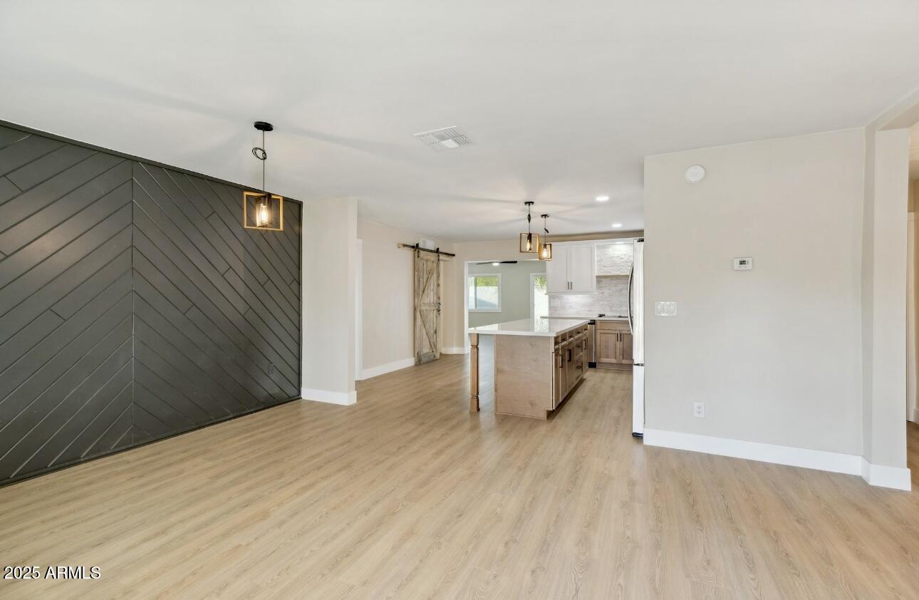 2202 East Osborn Road Phoenix, AZ 85016 - Photo 3 of 45 IMG_4811