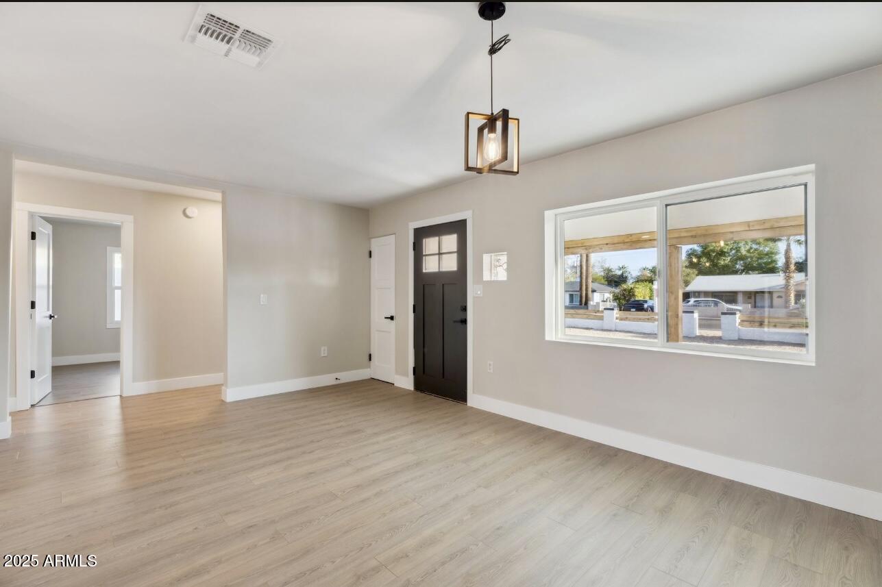 2202 East Osborn Road Phoenix, AZ 85016 - Photo 6 of 45 IMG_4813