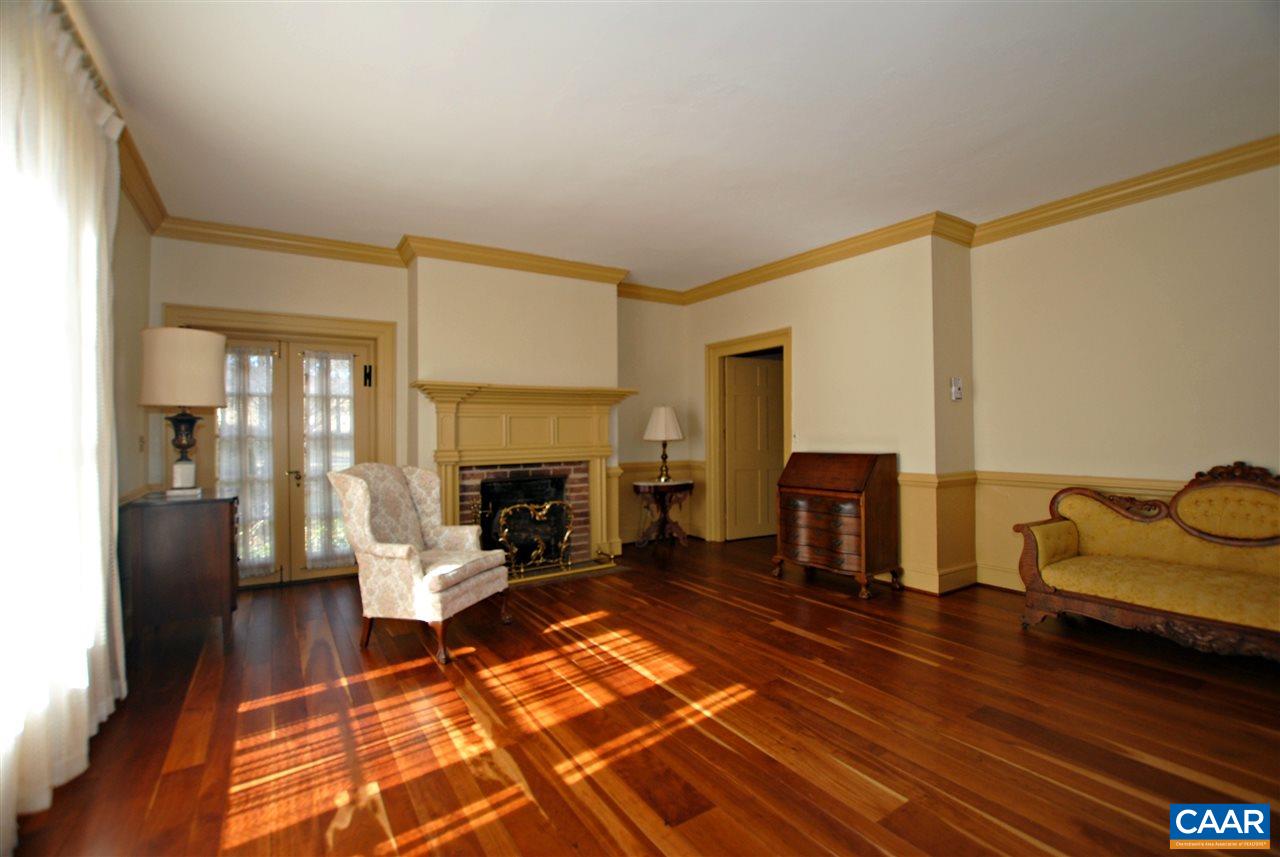 117 Middlebrook Road Staunton, VA 24401 - Photo 6 of 31 Gallery Image 6