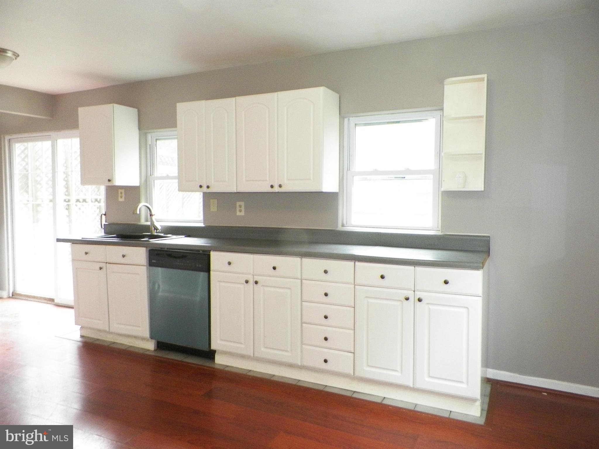 5750 Stuckey Road Indian Head, MD 20640 - Photo 2 of 25 Kitchen