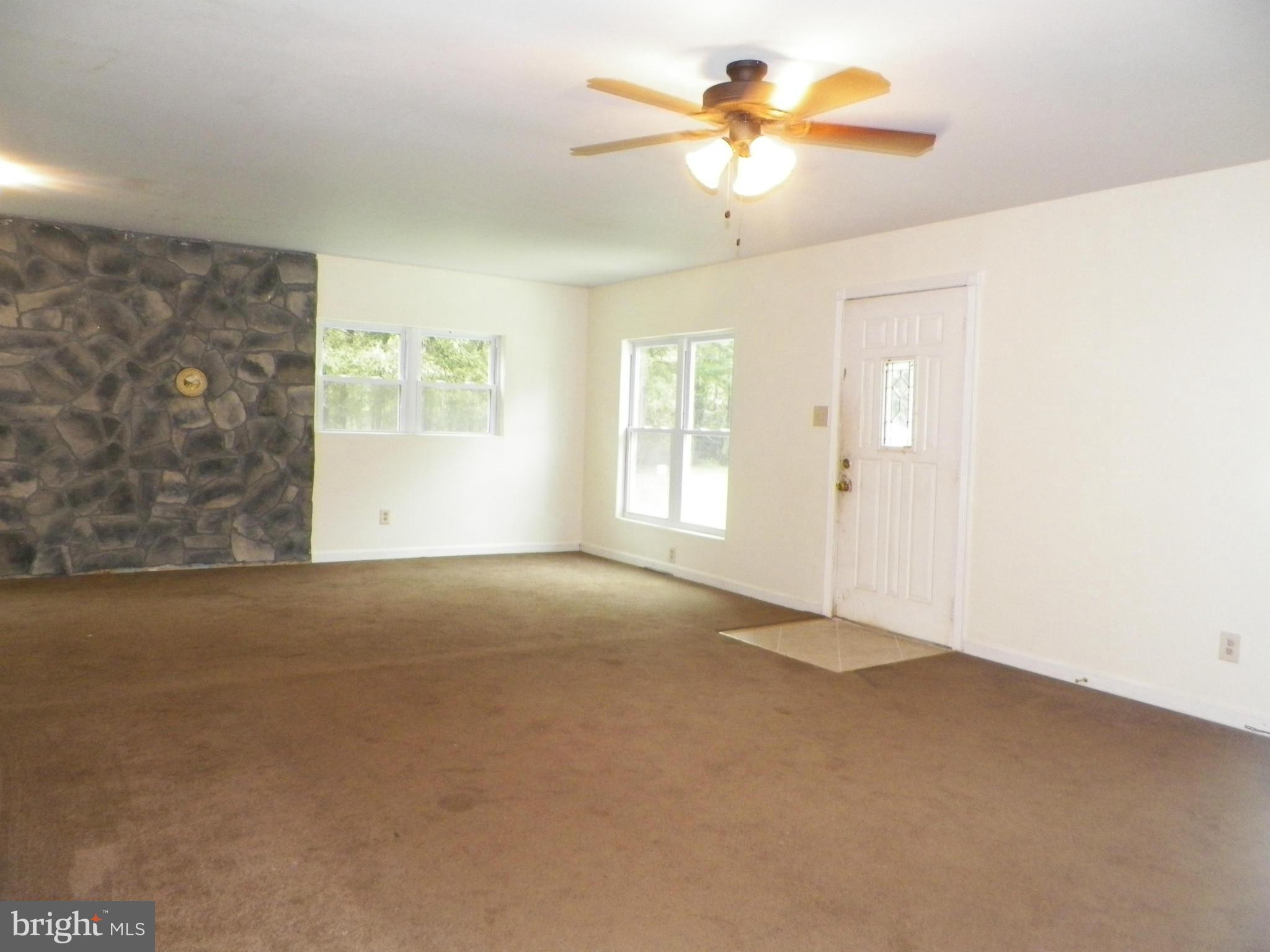 5750 Stuckey Road Indian Head, MD 20640 - Photo 17 of 25 Family Room