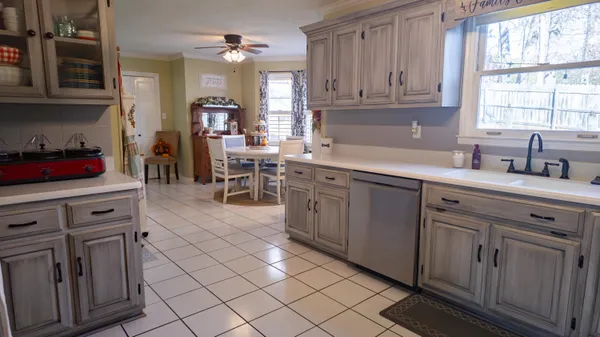 $599,990 | 116 Hunter Hills Place Northeast, Cleveland, TN 37312