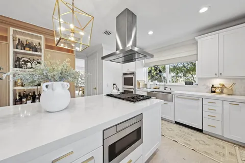 $5,295,000 | 2765 Brickell Court, Miami, FL 33133