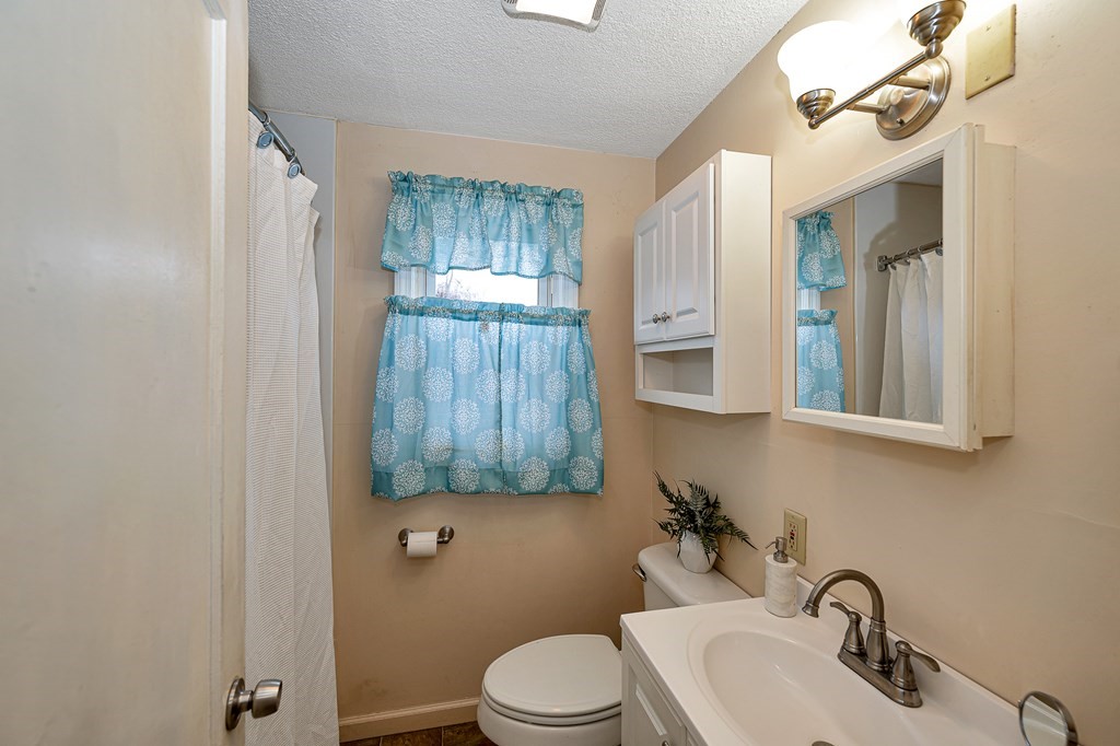 170 Paridon Street Springfield, MA 01118 - Photo 18 of 27