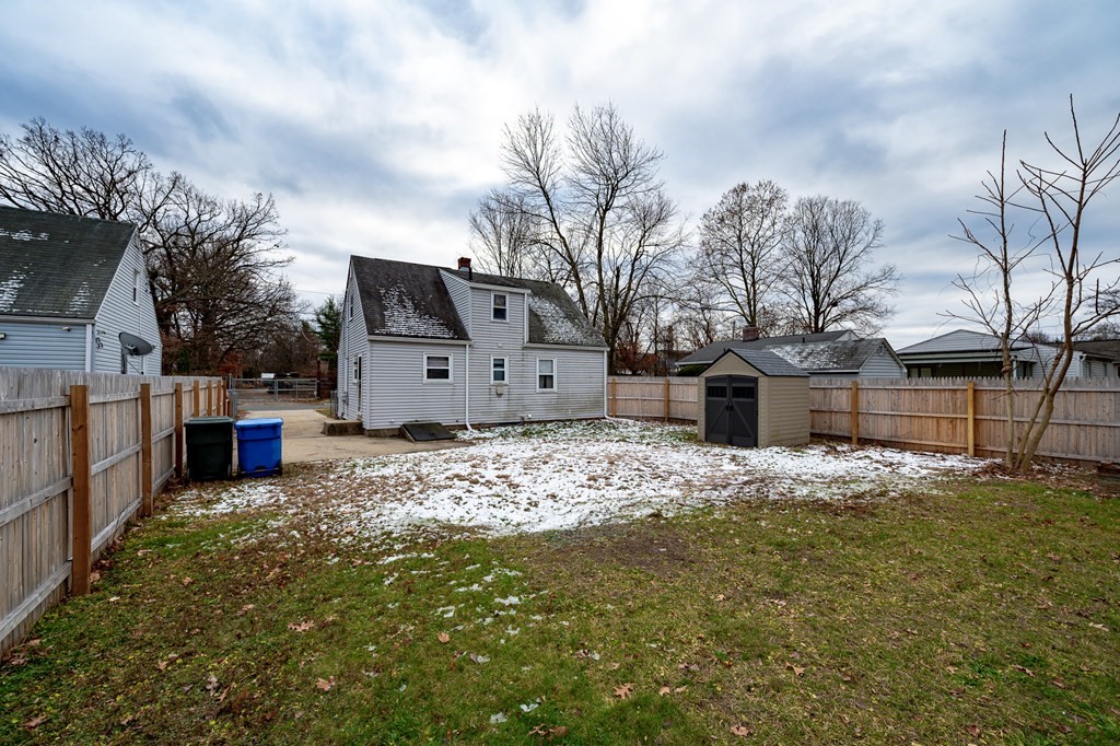 170 Paridon Street Springfield, MA 01118 - Photo 4 of 27