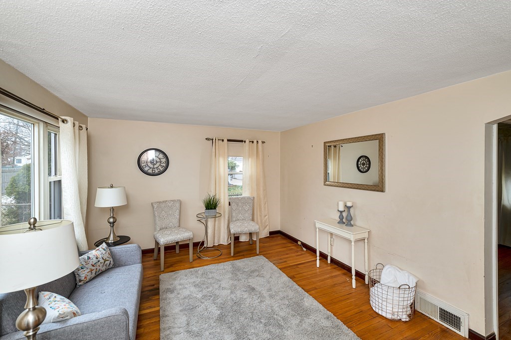 170 Paridon Street Springfield, MA 01118 - Photo 7 of 27