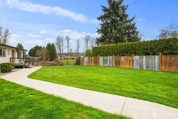 $924,500 | 14619 80th Street East, Puyallup, WA 98372