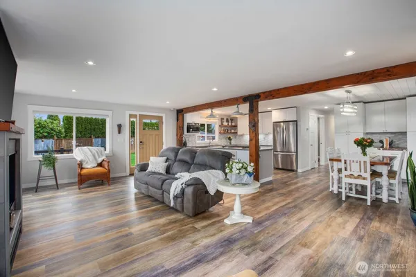 $924,500 | 14619 80th Street East, Puyallup, WA 98372