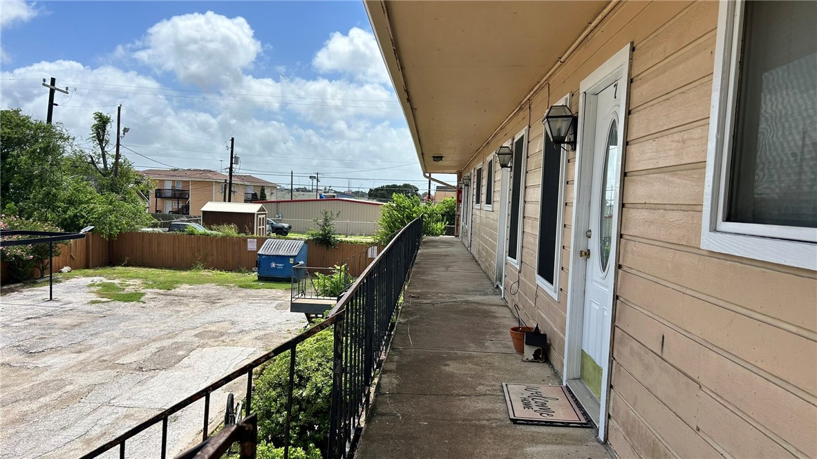 1004 Austin Street, Unit 9 Portland, TX 78374 - Photo 22 of 22 2 stairways for easy access.