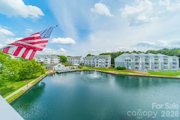 $375,000 | 18736 Nautical Drive, Unit 305, Cornelius, NC 28031