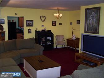63 Markel Road Malvern, PA 19355 - Photo 3 of 12 Living Room