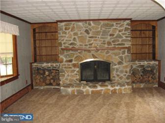 37 Quinton Alloway Road Quinton, NJ 08079 - Photo 4 of 12 Family Room