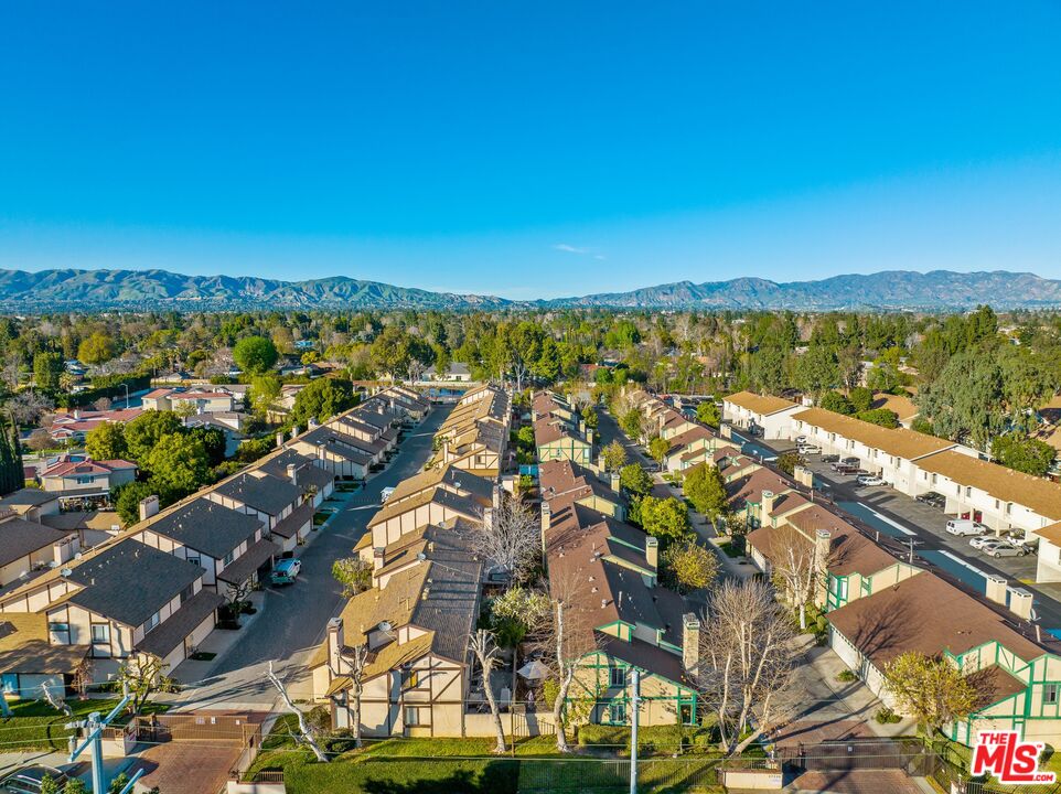 17221 Roscoe Boulevard, Unit 11 Northridge, CA 91325 - Photo 34 of 38 a view of a city with an ocean