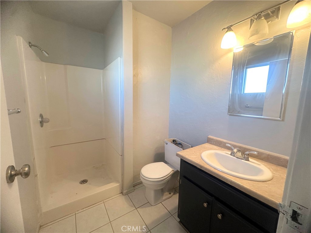 12716 Iroquois Road Apple Valley, CA 92308 - Photo 12 of 34
