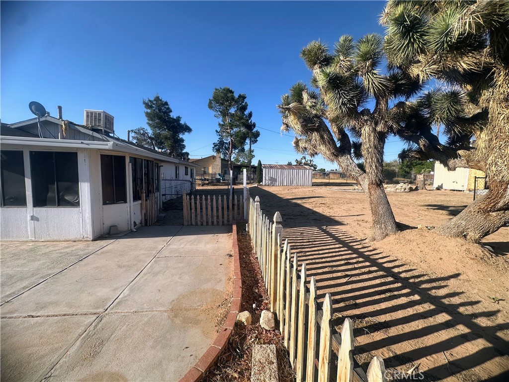 12716 Iroquois Road Apple Valley, CA 92308 - Photo 22 of 34
