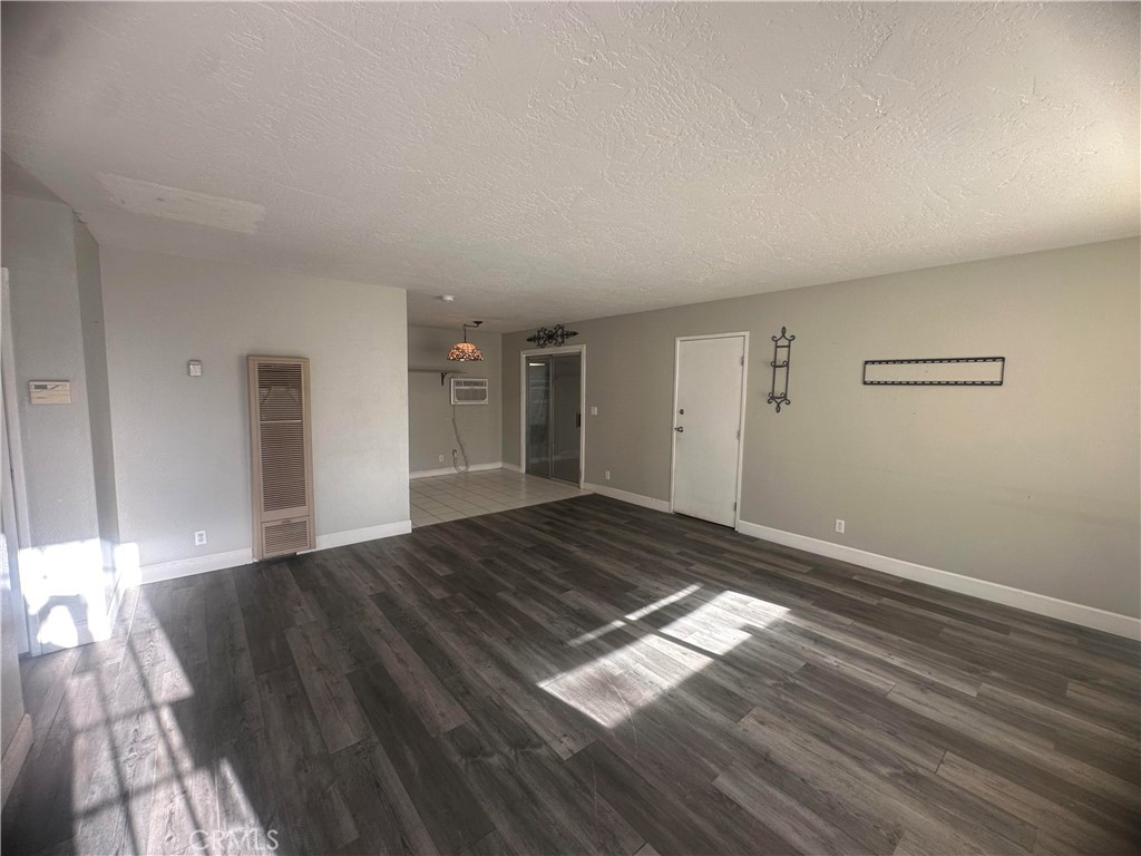 12716 Iroquois Road Apple Valley, CA 92308 - Photo 5 of 34
