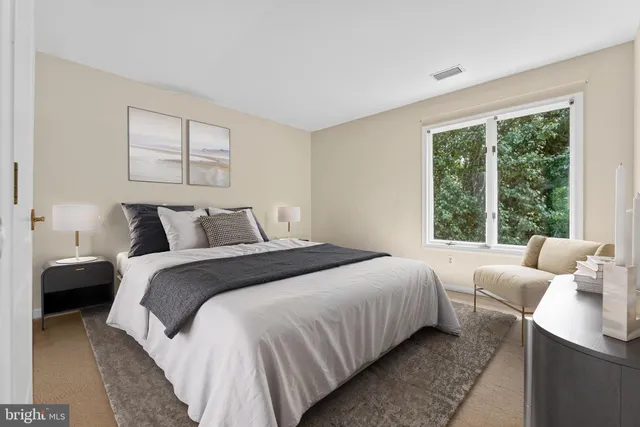 $1,135,000 | 13103 Anvil Place, Herndon, VA 20171