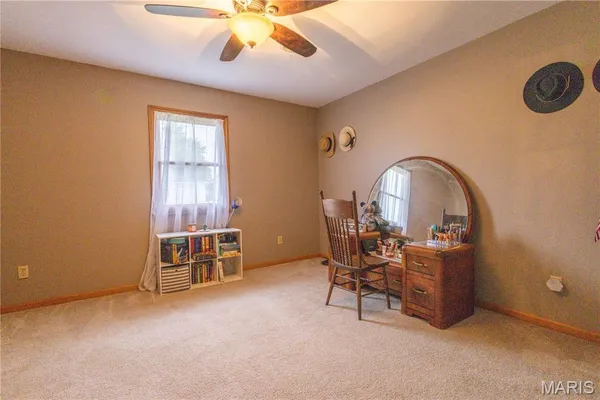 $249,900 | 700 Ely Street, Perry, MO 63462