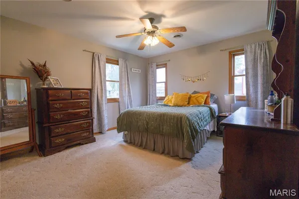 $249,900 | 700 Ely Street, Perry, MO 63462