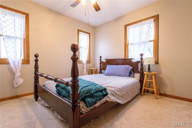 $249,900 | 700 Ely Street, Perry, MO 63462